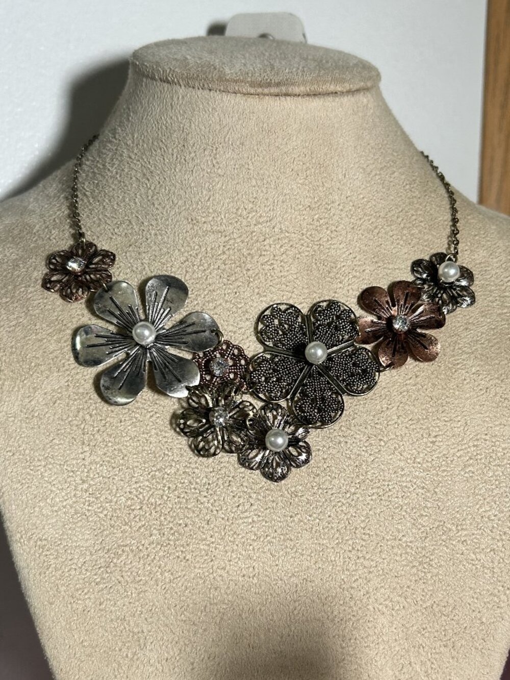 Mudd NWT Mixed Metal Floral Statement Bib Necklace Faux Pearls Crystals
